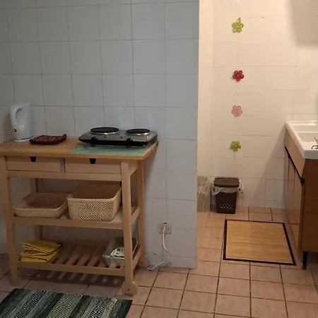 A Due Passi Dal